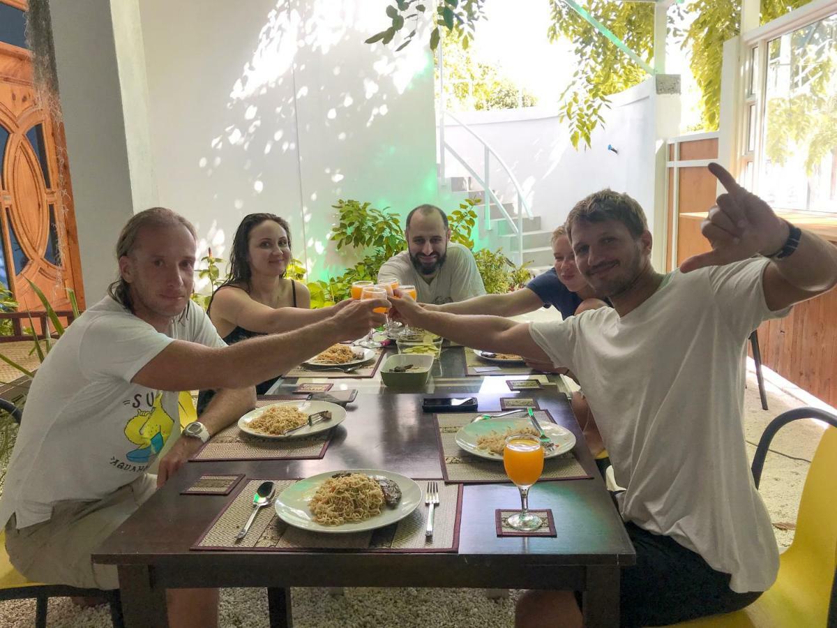 Moodhu Surf House Otel Himmafushi Dış mekan fotoğraf